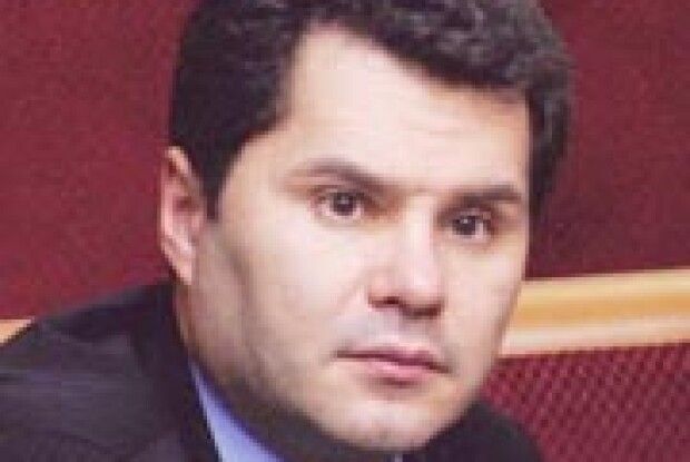 «ЗАКЛИКАЮ ВСІХ, ХТО ЗБИРАВСЯ ПІДТРИМАТИ МЕНЕ, ГОЛОСУВАТИ ЗА ЄВГЕНА МЕЛЬНИКА!»*