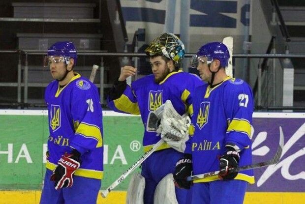 Наш хокей пробив чергове дно: збірна України опустилася в рейтингу IIHF на 26 місце, пропустивши поперед себе Румунію