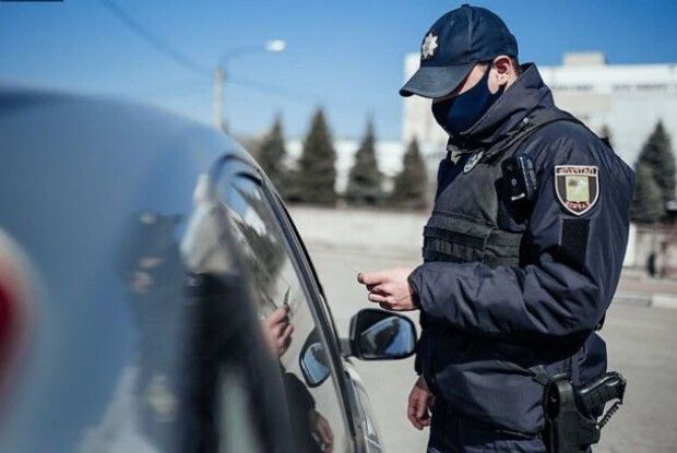 Назвали перелік вимог поліцейських, які українські водії не зобов’язані виконувати