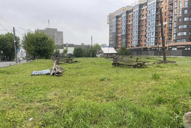 Чому знесли паркан біля ЖК «Яровиця» у Луцьку