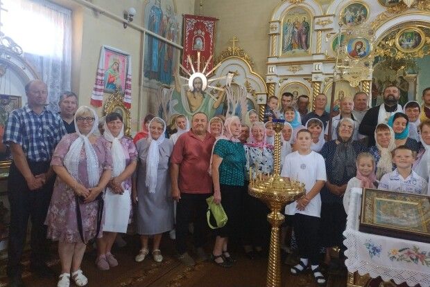 На Волині у храмі громади провели першу службу українською мовою