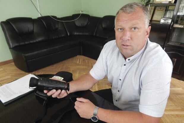 Громада Ковельщини і далі тисне на свого керівника, щоб він відмовився від щомісячного преміювання у час війни