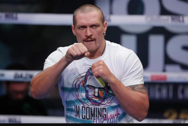 На якому місці у світовому рейтингу український боксер Олександр Усик