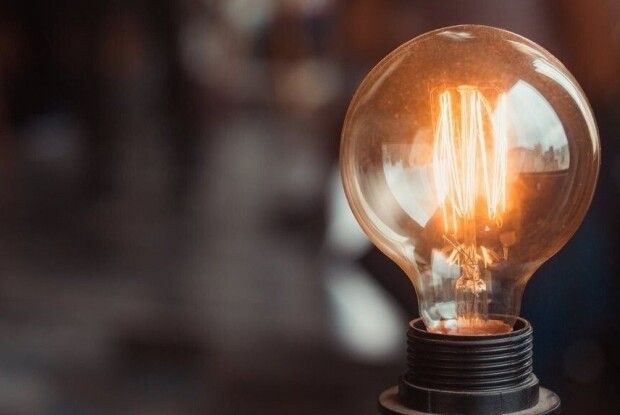 Сьогодні частина Луцька буде без світла через аварійні роботи: перелік адрес