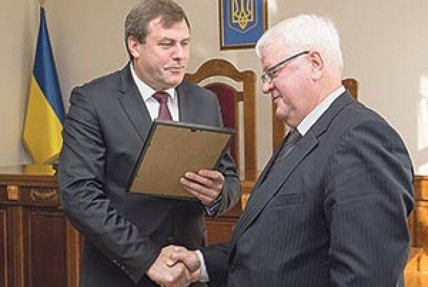 ЧЕСТЬ СУДДІ ВІДІБРАТИ НЕ МОЖНА,  ЇЇ МОЖНА ЛИШЕ ВТРАТИТИ