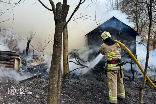 Волинь палає у вогні: тільки за добу 8 пожеж через людську недбалість