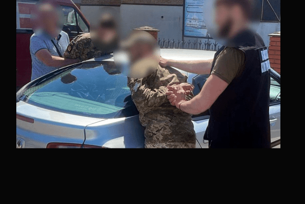 На Волині судили двох затриманих на хабарі працівників ТЦК і командира взводу