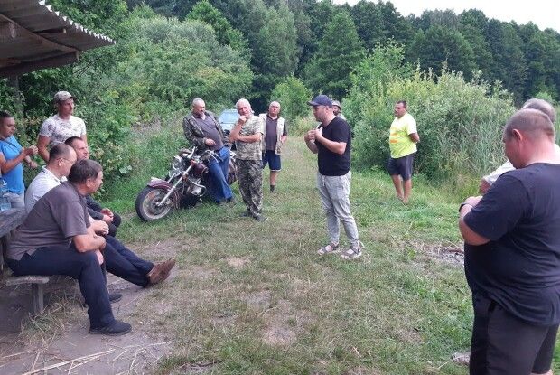 На Волині депутат орендував ставок і хоче встановити там свої правила