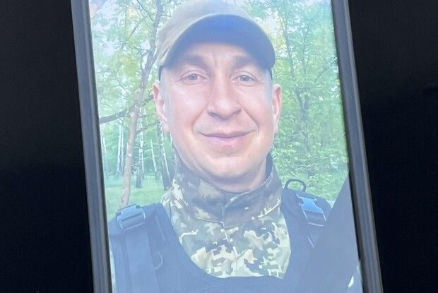 Сьогодні у Ковелі віддали останню шану Герою Олександрові Стольніцькому