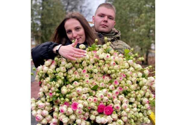 Волинський військовий під час реабілітації після поранення освідчився коханій