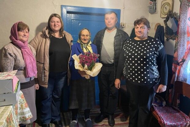 У громаді на Волині привітали довгожительку з поважним ювілеєм