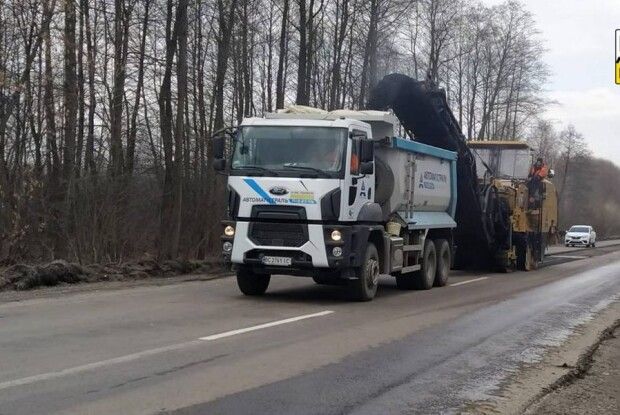 Будьте готові затриматися в дорозі: на Волині ремонтують дорогу