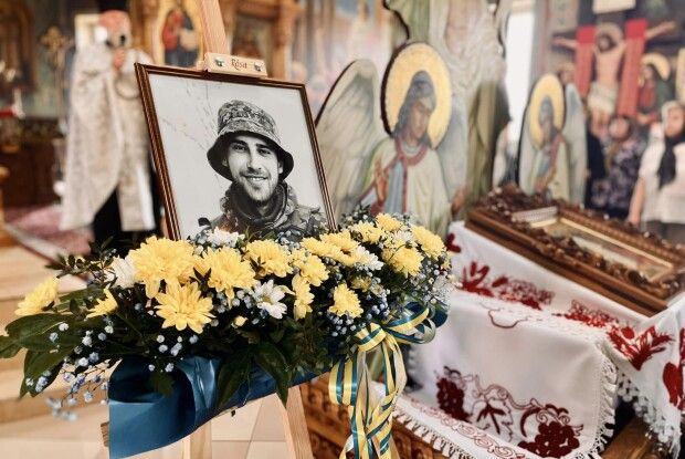 Нововолинська громада попрощалася з Героєм Олександром Бохонським