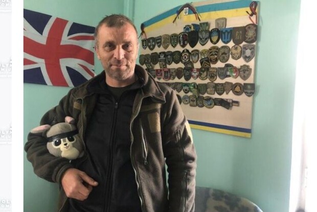 На передовій фронту легендарного волонтера з Волині привітали яскравим влученнням по ворогу (Відео)