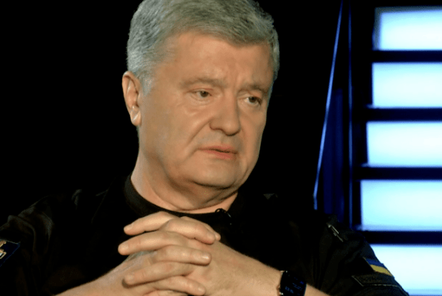 Порошенко про внутрішню єдність: зараз країна має бути як один кулак