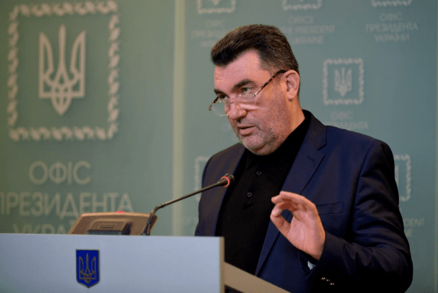 Данілов пояснив, чому росіян  небажано називати «орками» та «свинособаками»