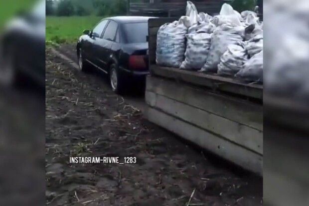 «Замість трактора»: як на Рівненщині «впрягають» євробляхи (Відео)