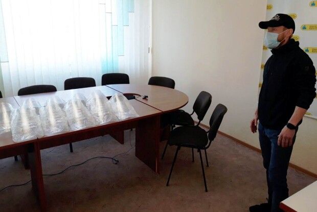 У обласну дитячу лікарню доставили 300 захисних щитків (Фото)