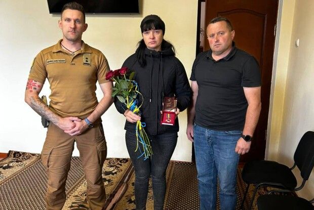 На Волині посмертну відзнаку полеглого Героя отримала дружина