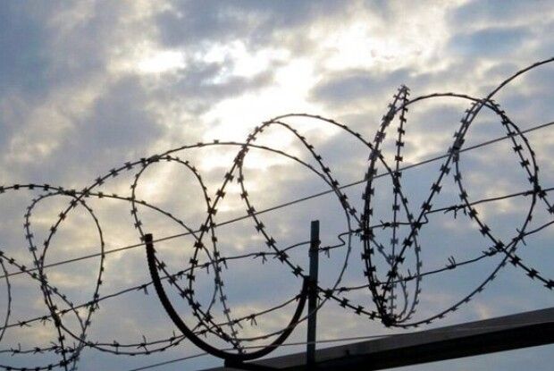 На Волині чоловік намагався перекинути дріжджі в колонію