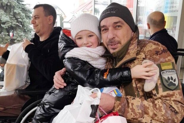 Другокласники відвідали поранених захисників