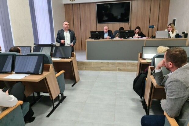 Підгайцівська сільрада шукає правди у вищих кабінетах – райрада зриває опалювальний сезон у лікарні та школі