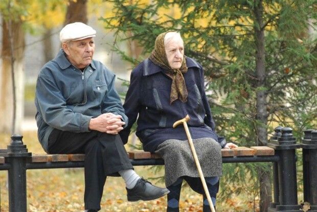 Стаж для пенсії: як купити, скільки коштує 
