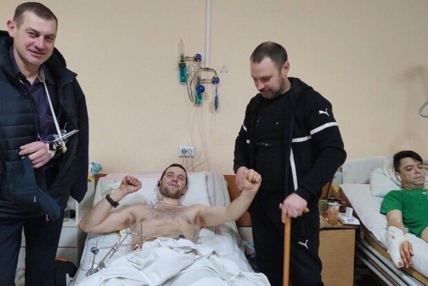 Пес приніс у зубах рацію: дивовижний порятунок важкопораненого бійця з Волині, якого умовно вважали 200-м