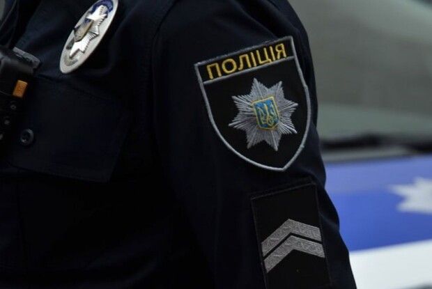 Правоохоронці під час інтиму в басейні потрапили на запис: йде розслідування (Відео)