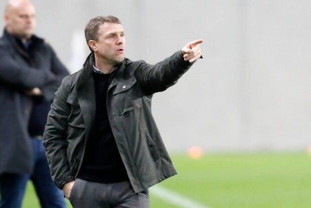 АЕК не полишає спроб підписати Реброва – греки готові суттєво збільшити зарплату українця