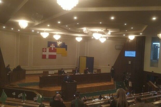 Депутати Волинської облради обурені відсутністю голови ОДА на сесії