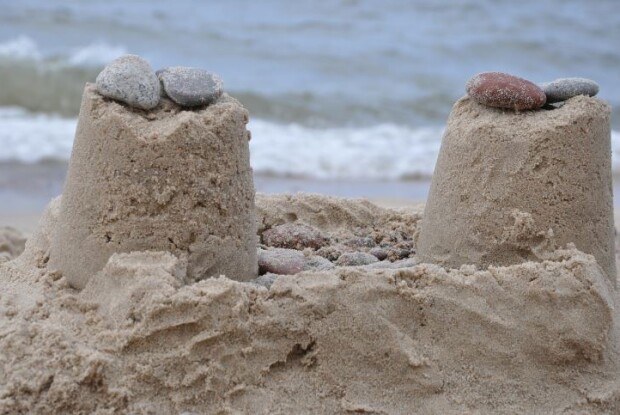 Прокурори не дозволили зняти арешт із автомобілів, за допомогою яких незаконно видобували пісок 