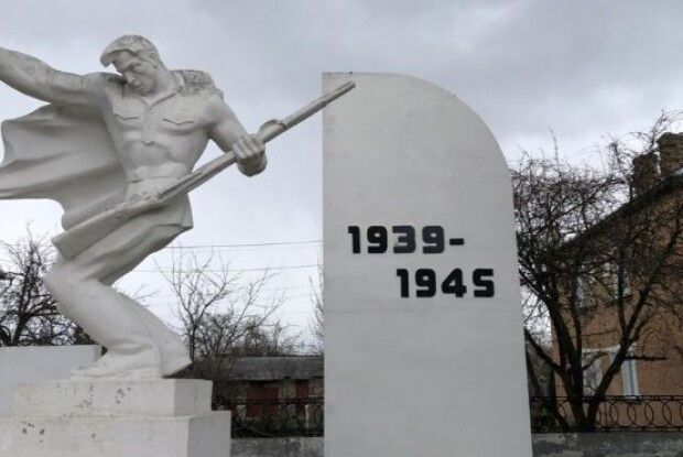 У місті на Волині декомунізують радянський пам'ятник