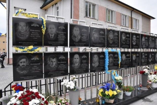 У громаді на Волині відкрили Алею пам'яті полеглим Героям-землякам