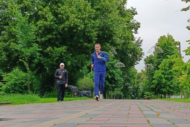 Легкоатлет з Волині готується до Олімпійських ігор, долаючи 28 км щоденно (Відео)