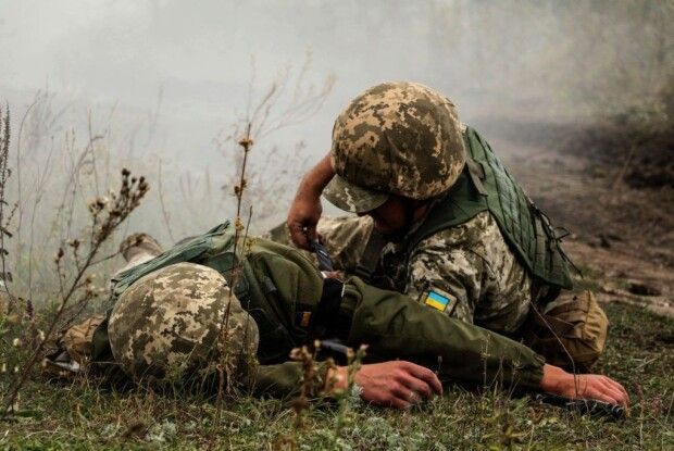 Зведення штабу ООС: путінський снайпер застрелив захисника України...