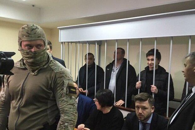 Суд в РФ продовжив арешт уже 13 українським морякам