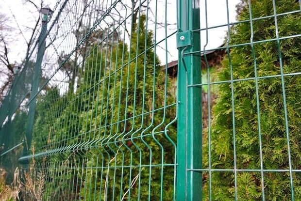 У Луцьку на двох вулицях знесли самовільно встановлені паркани