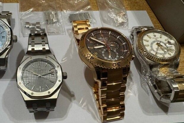 Справа на 12 мільйонів: затримані на Волині контрабандисти елітних годинників постануть перед судом