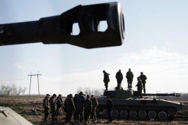 Росія знову відправляє на Донбас танки, самохідні артилерійські установки і міномети