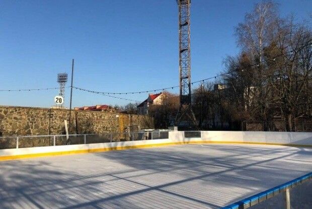 У Луцьку завтра відкриють ковзанку та автодром під відкритим небом (Фото)