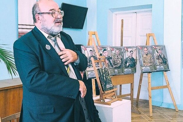 Маловідомі факти про Маневиччину зібрали в одну книгу