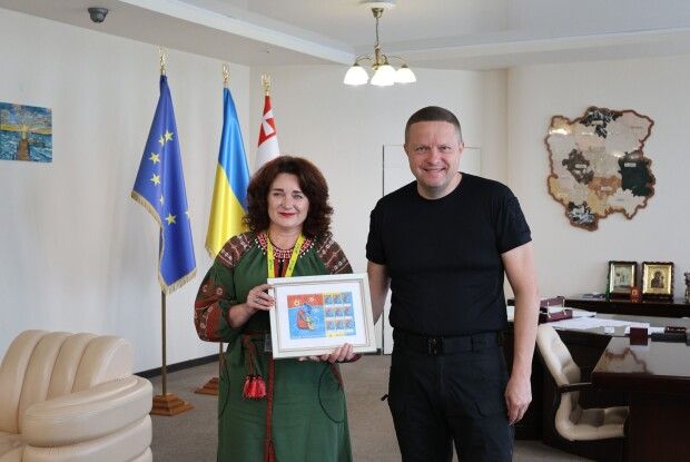 Голова Волинської ОДА отримав особливу «Марку незламності»