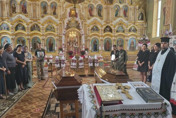 У Ковелі провели в останню земну дорогу військових побратимів — Юрія Лобанова та Юрія Кисляка (Фото)