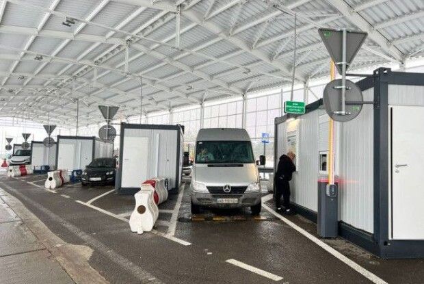 Перед святами більше людей стало повертатися в Україну 