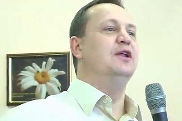«Фекальний скандал» у Києві — ногами із Зарічного 