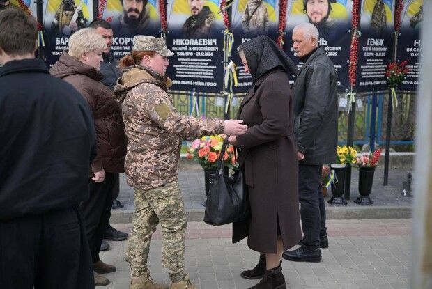 У громаді на Волині вручили нагороди Захисникам та родині полеглого воїна 