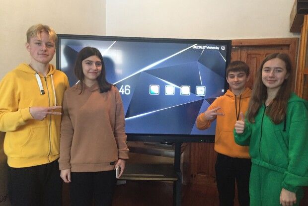 Старовижівський ліцей отримав крутий подарунок до Миколая