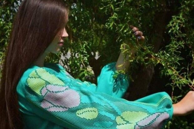 Вишиває старовинною технікою: лучанка перемогла у всеукраїнському конкурсі образотворчого мистецтва (Фото)