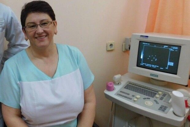 На роботі народження немовлят Оксана Якобчук називає святом, а плач малюків – співом (Відео)